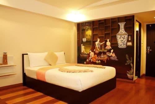 Deluxe Queen Room