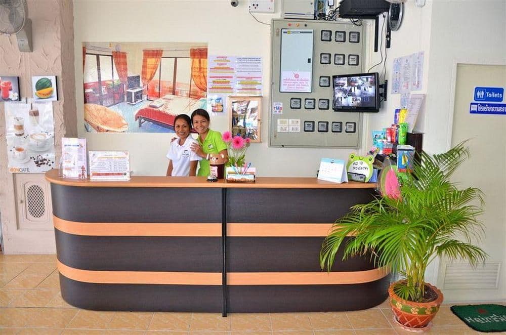 Pattaya Holiday Lodge