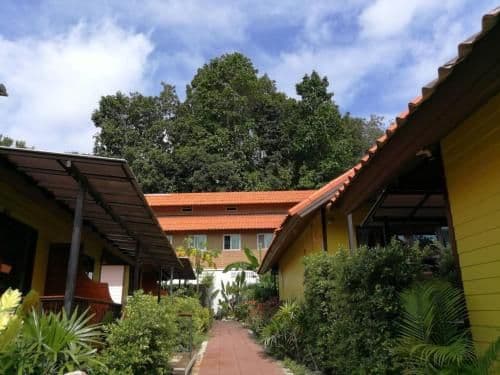 Bungalow with Garden View