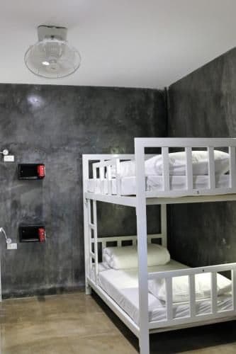 Bed in 4-10 Beds Mixed Dormitory Beach Club