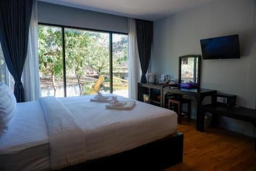 Standard Double or Twin Room (Near Beach Party)