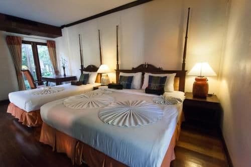 King Suite with Pool View
