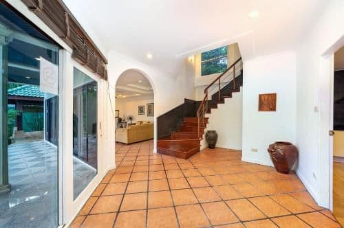 Four-Bedroom Villa with Private Pool (Green Oasis)