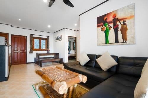 Two-Bedroom Apartment with Lake View