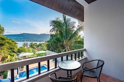 Two-Bedroom Apartment with Lake View