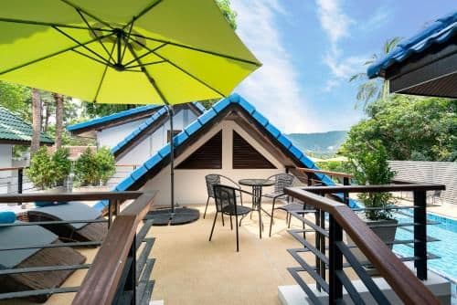 Two-Bedroom Apartment with Lake View