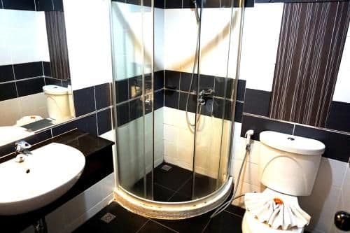Double or Twin Room with Private Bathroom