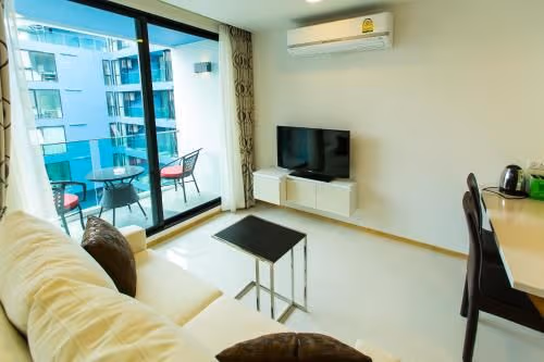 Superior Studio with pool view