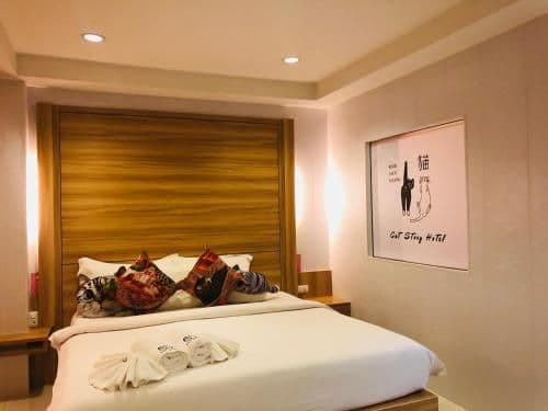 Deluxe Queen Room