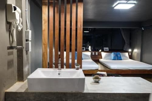 Quadruple Room with Private Bathroom