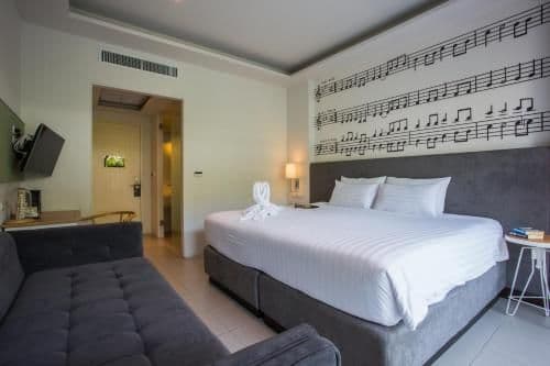 Jazz Deluxe Double Room with Pool Access