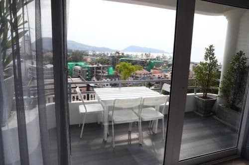 Three-Bedroom Apartment with Sea View
