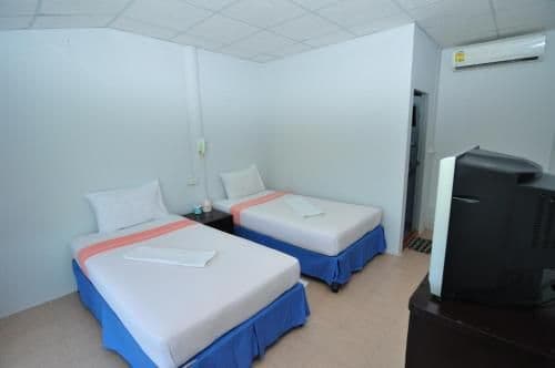 Standard Twin Room with Sea View