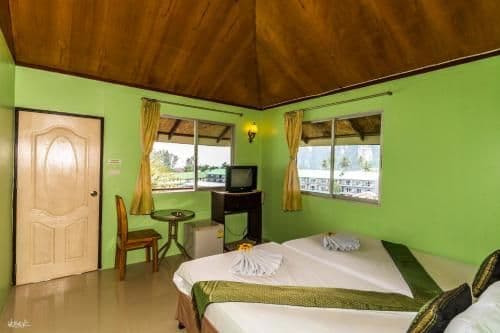 Standard Twin Room with Sea View