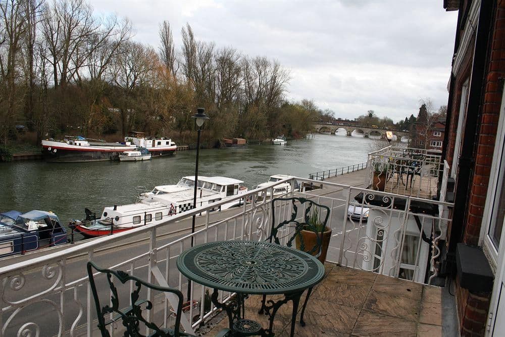 The Thames Hotel