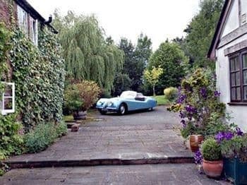 Lower Bache House Lower Bache House