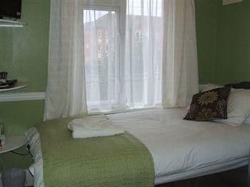 Pink House Bed and Breakfast Pink House Bed and Breakfast