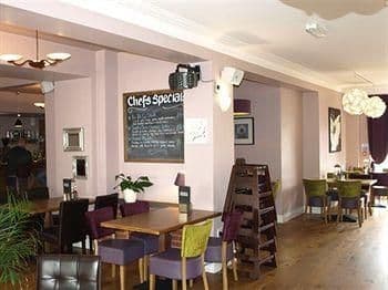 Stones Hotel, Bar and Restaurant