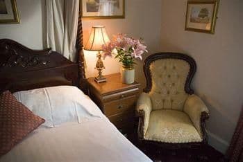 Lonsdale Hotel - Guest House