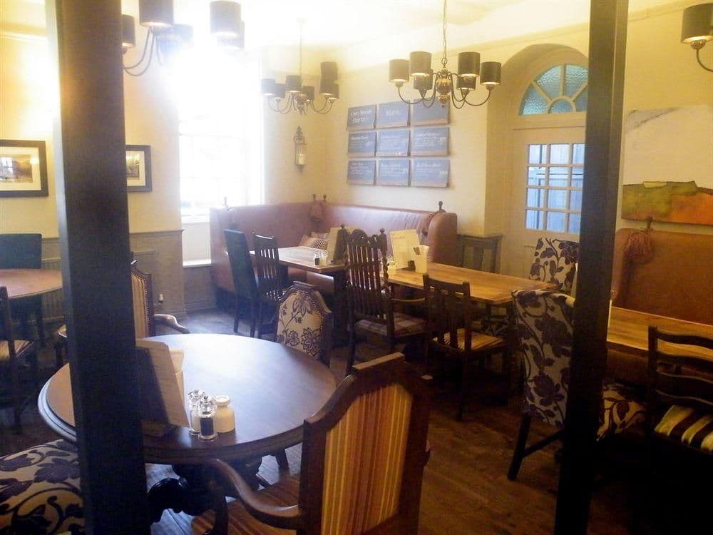 Saracen's Head Hotel Saracen's Head Hotel