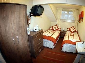 Lolly's Hotel