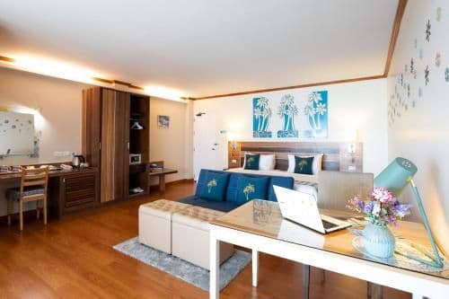 High Floor Premier Sea View Room