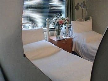 Furnival Lodge - Guest house