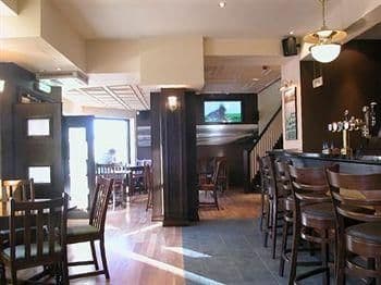 1 Golf Place