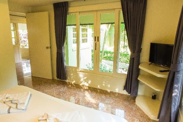 FAMILY ROOM DELUXE