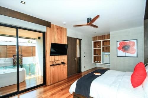 Pavilion Pool Residence