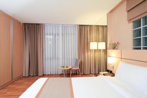 Deluxe Queen Room