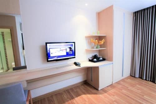 Deluxe Queen Room