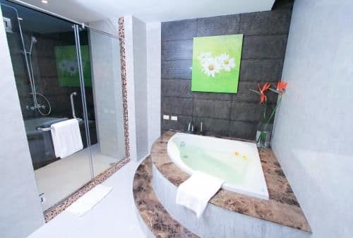 One-Bedroom Deluxe