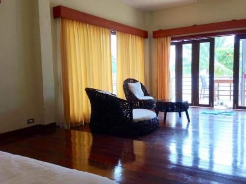 Villa - Beach Front