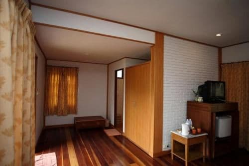 Superior Cottage