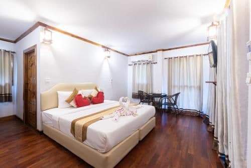Superior Villa with Partial Sea View