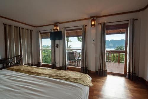 Superior Villa with Partial Sea View