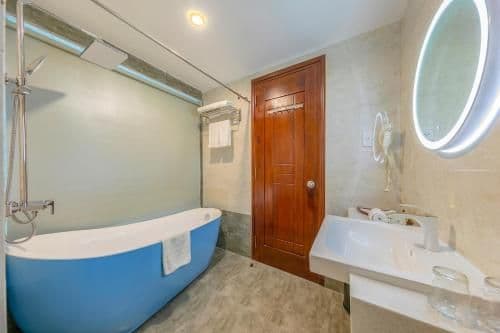 Double Room with Balcony and Sea View