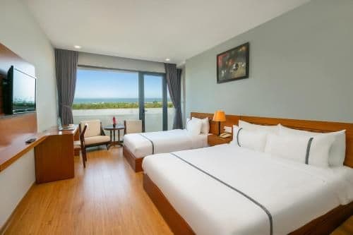 Family Room with Sea View