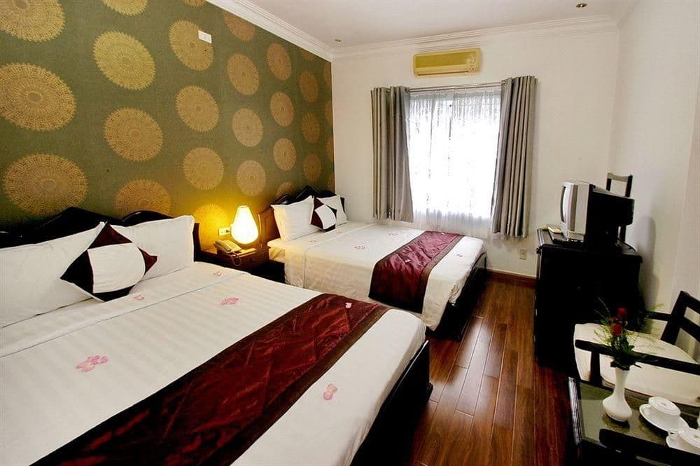 The Light 4 Hotel