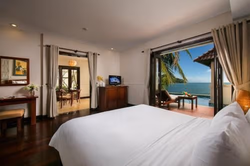 One-Bedroom Beachfront Villa