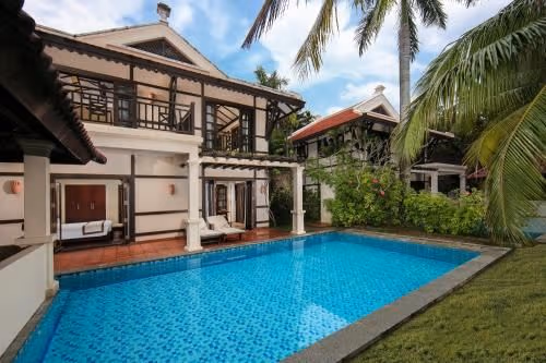 Two-Bedroom Garden View Villa
