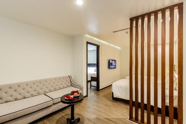 FAMILY ROOM TWO BEDROOMS