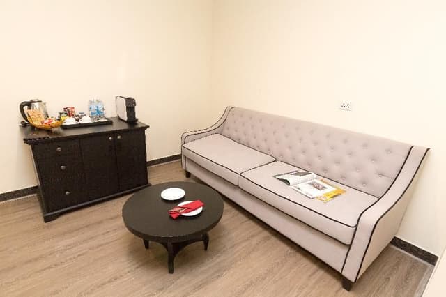 FAMILY ROOM TWO BEDROOMS