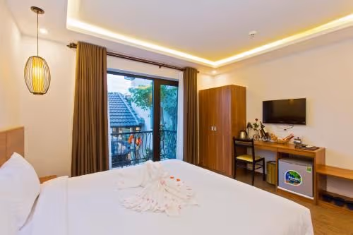 Standard Double Room with Garden View