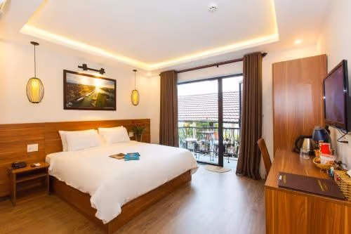 Standard Double Room with Garden View