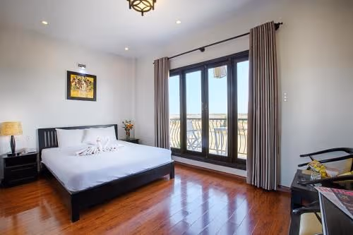 Deluxe Double Room with River View