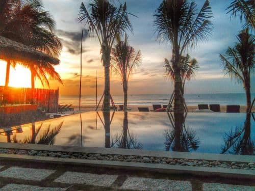Bungalow - Beach Front