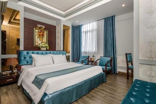 Deluxe King Room