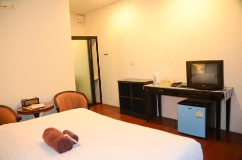Deluxe Double or Twin Room